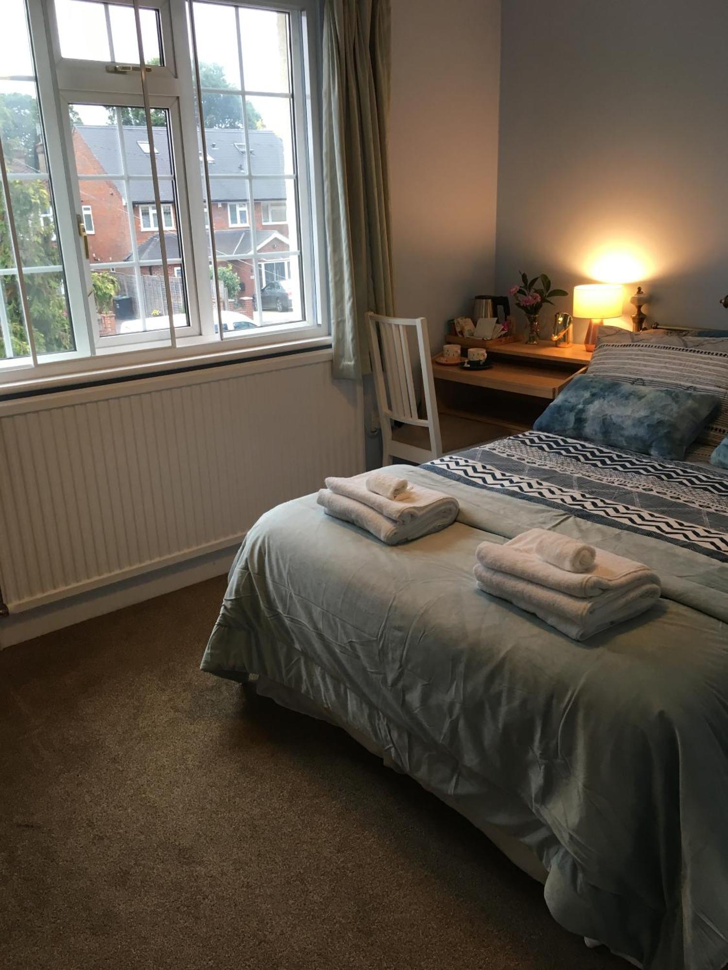 Leafy Suburban Bed And Breakfast Northwood  Dış mekan fotoğraf
